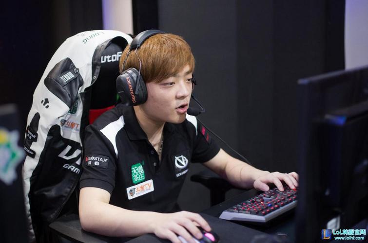 玩家自愿离开服务器滥用CS2经济——CCT赛事又一丑闻