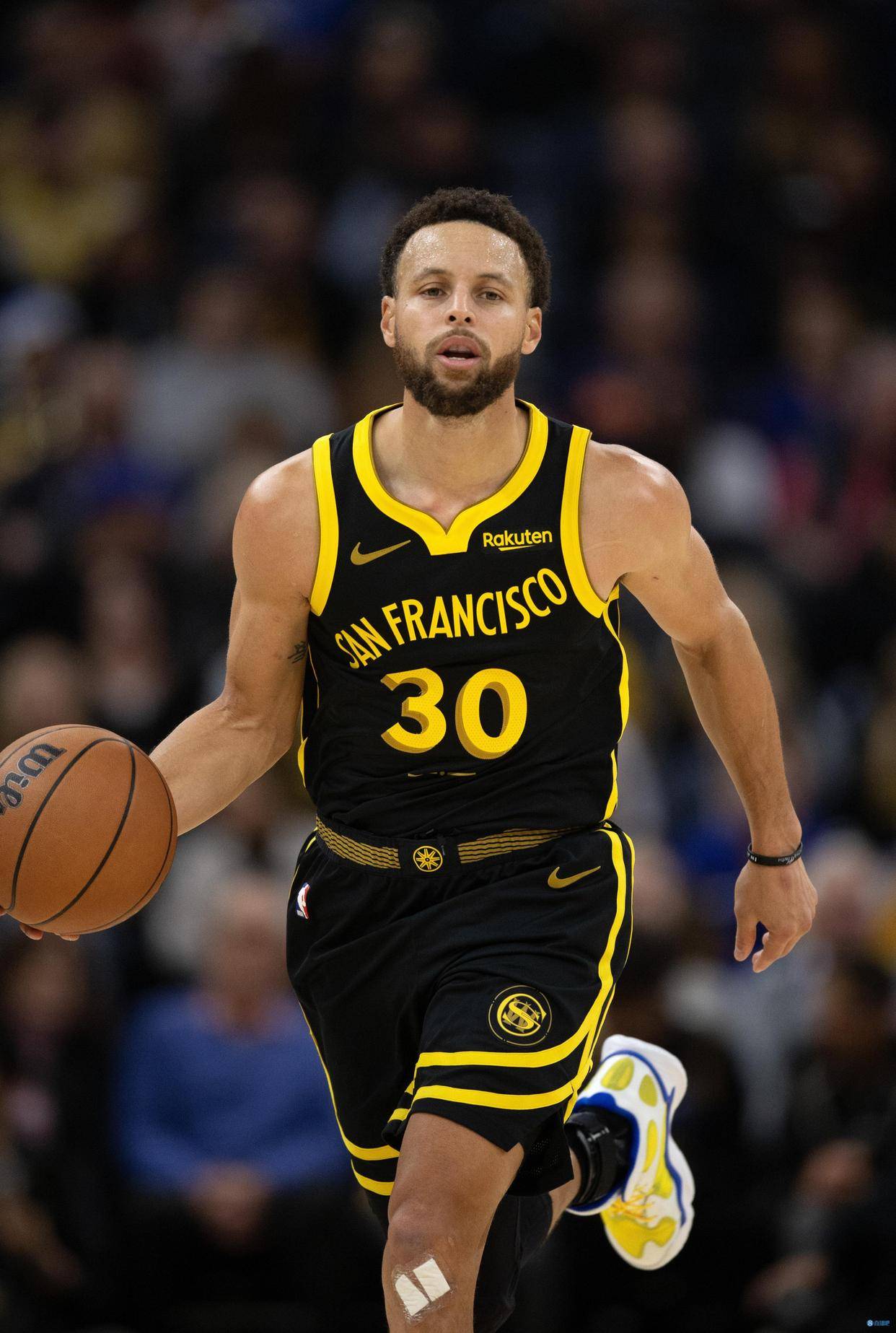 2月4日NBA看点：快船与保罗分手，对阵老鹰会有何影响？